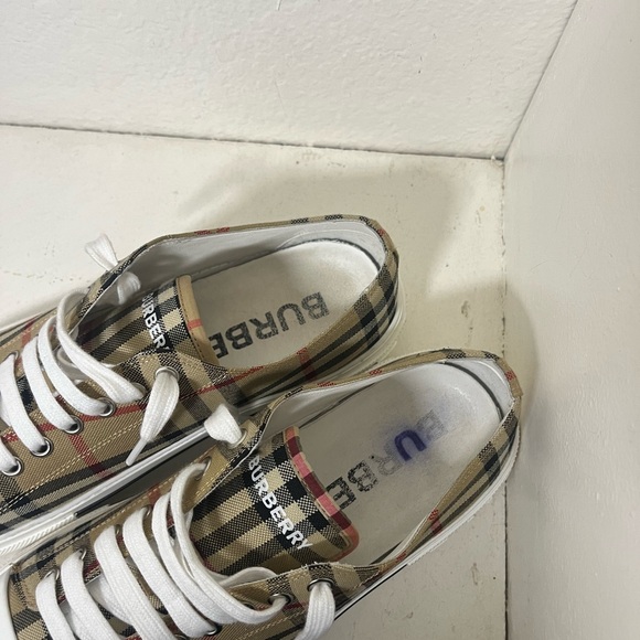 Burberry shoes size 43 - Picture 3 of 5